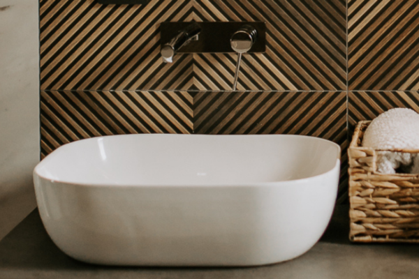 Jak zamontować umywalkę nablatową?